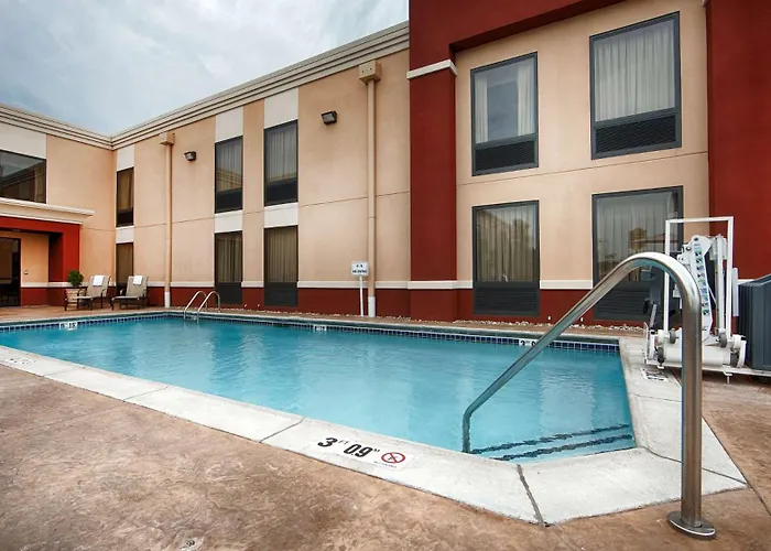 Western Parkway 3*