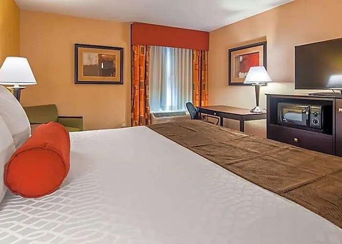 Western Parkway 3*