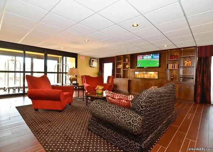 Western Parkway Hotel 3*